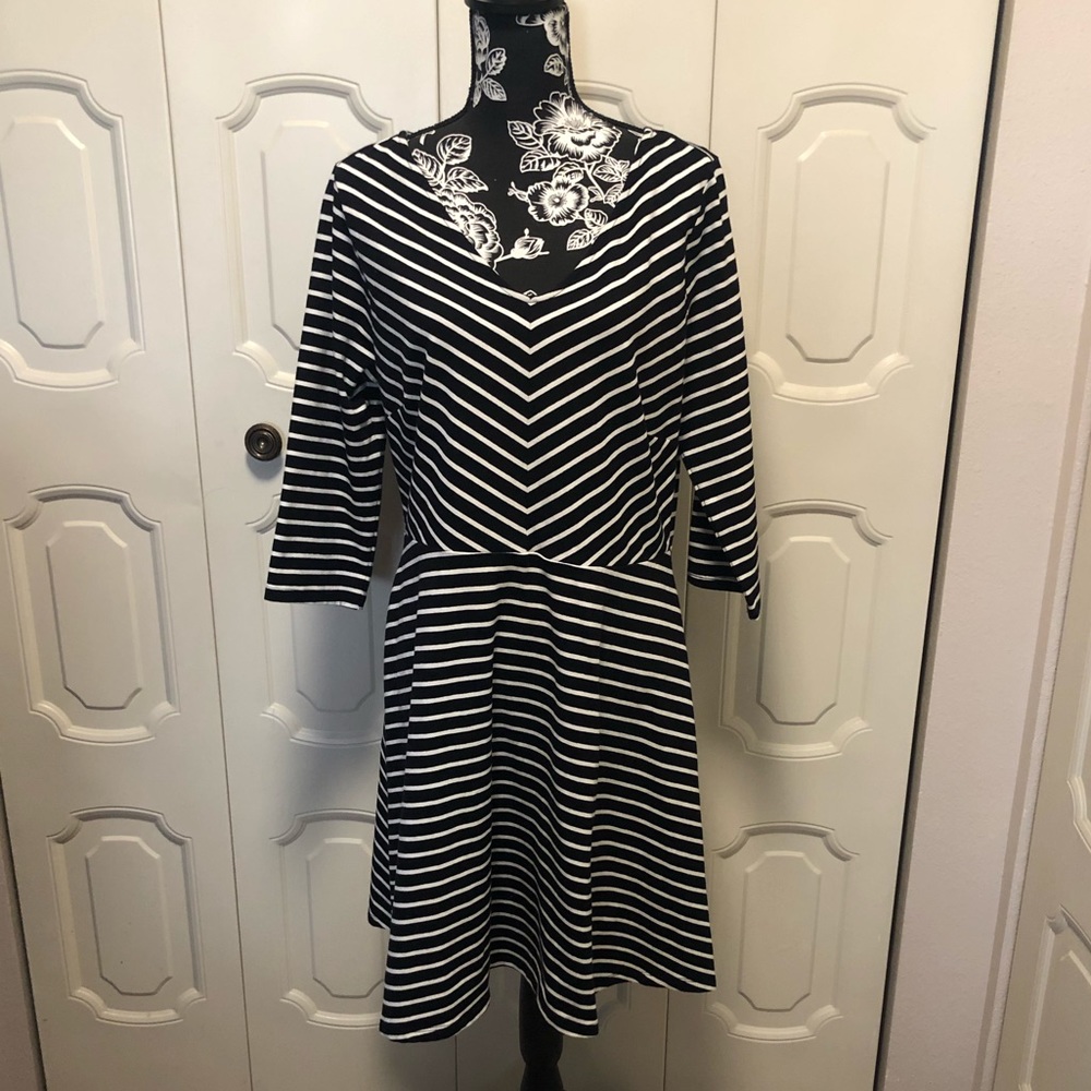 Women’s Old Navy dress